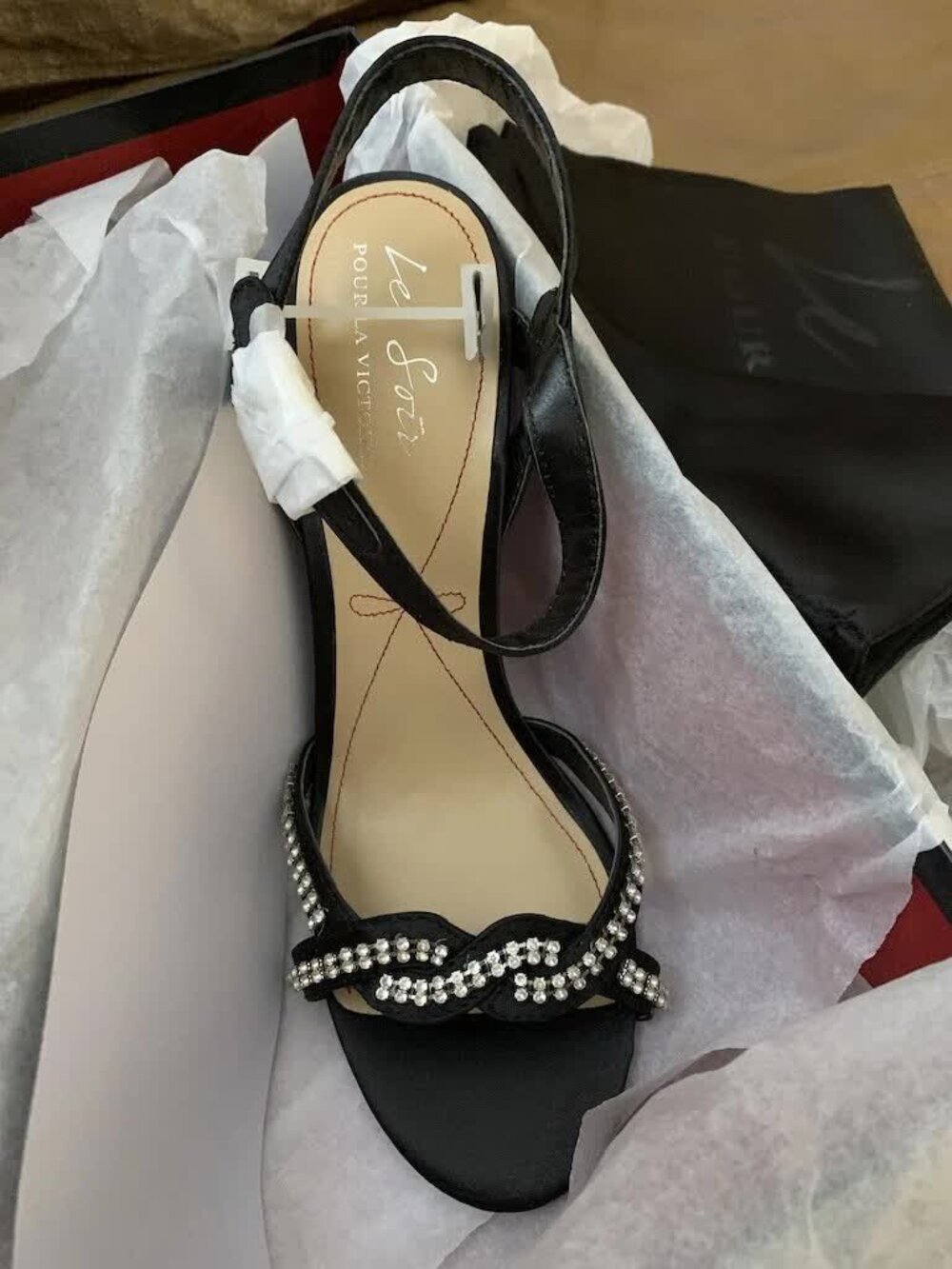 Le Soir Pour La Victoire Women's Estee BLACK Jeweled Strappy Sandal